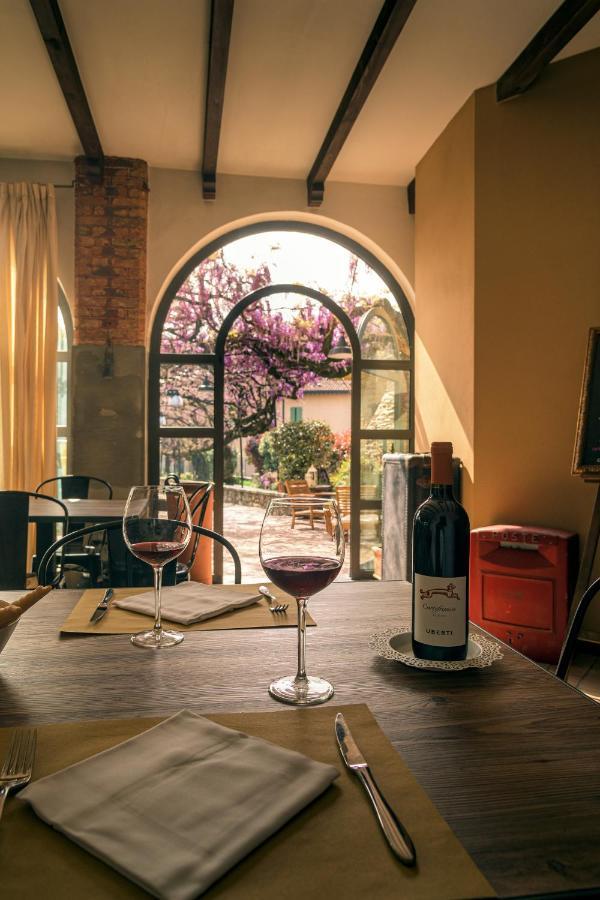 Il Glicine B&B Ristorante Cazzago San Martino Экстерьер фото